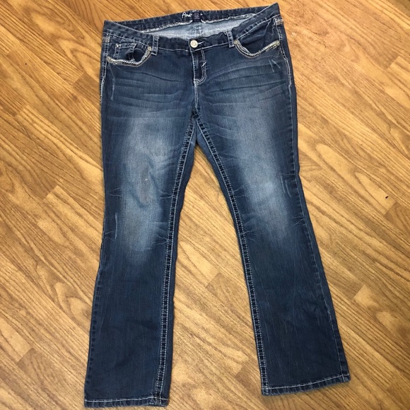 Amethyst Jeans Denim - ⭐️4/$20 Amethyst Jeans
